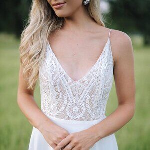 Scout by Sarah Seven Golden Wedding Gown Size 8
